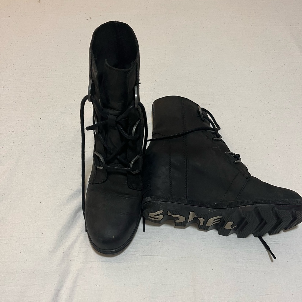 Sorel Black Lace Up Boots